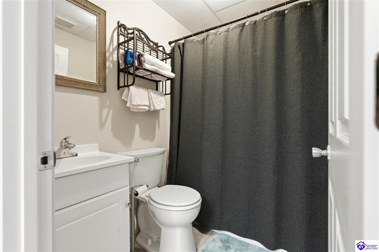 310 Catbird Road Property Photo 36