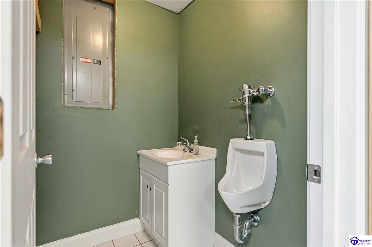 310 Catbird Road Property Photo 42