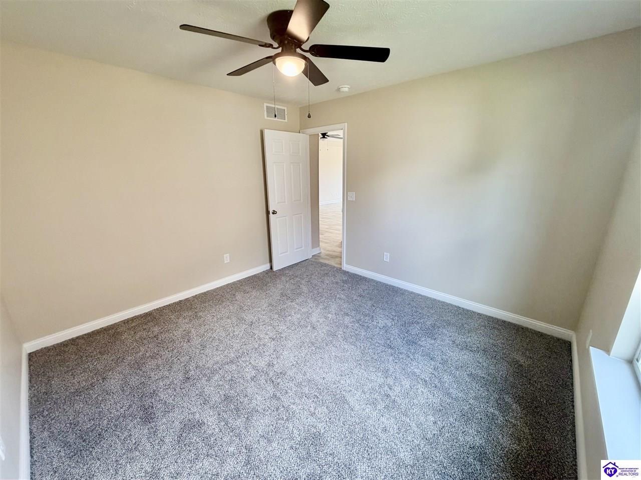 336 Breckinridge Circle Property Photo 5