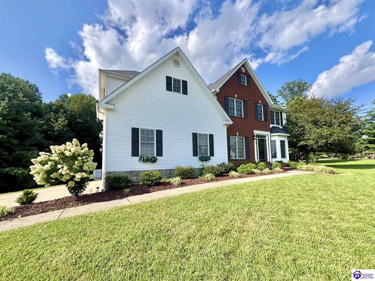 102 Warbler Circle Property Photo 6
