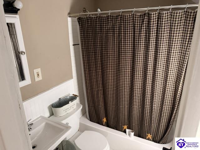 221 Poplar Drive Property Photo 9