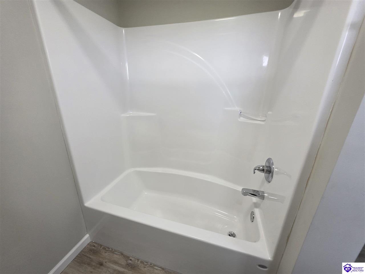 7792 Peonia Road Property Photo 9