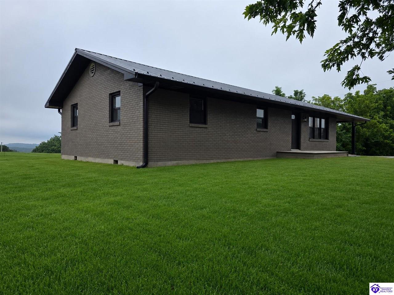 7792 Peonia Road Property Photo 18