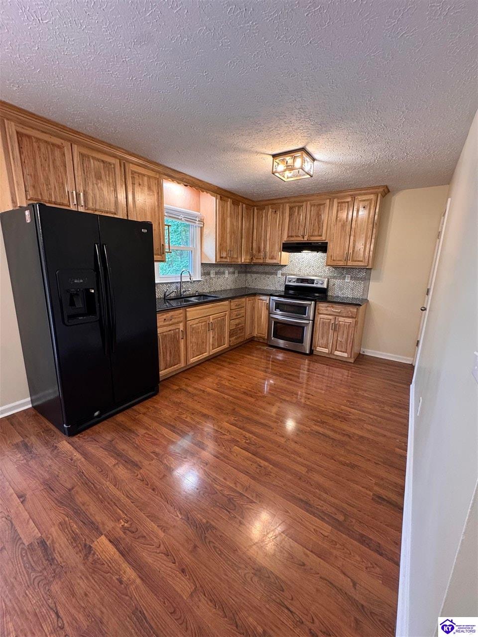 108 Wedgewood Court Property Photo 3