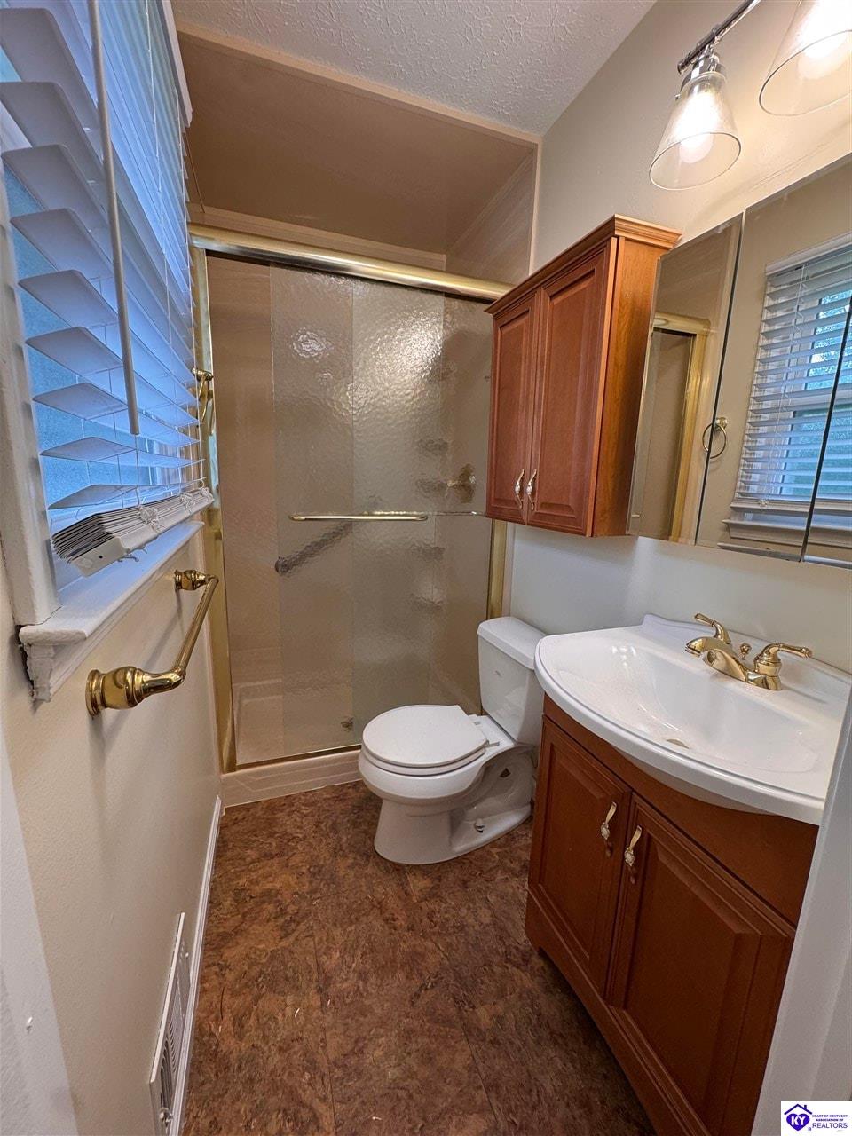 108 Wedgewood Court Property Photo 17