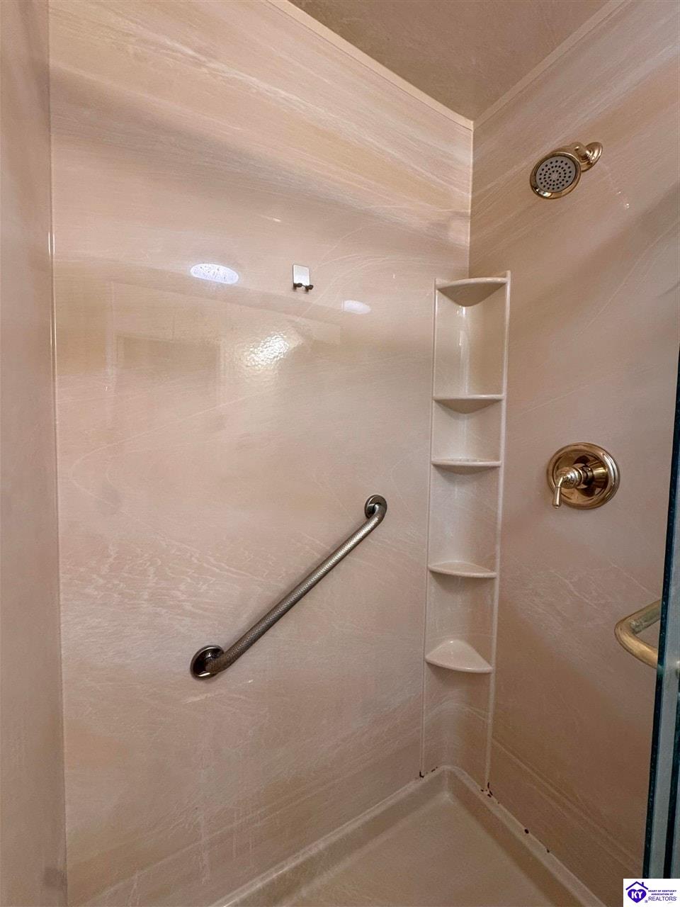 108 Wedgewood Court Property Photo 18