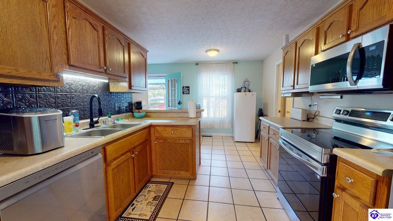 31 Jockey Court Property Photo 36