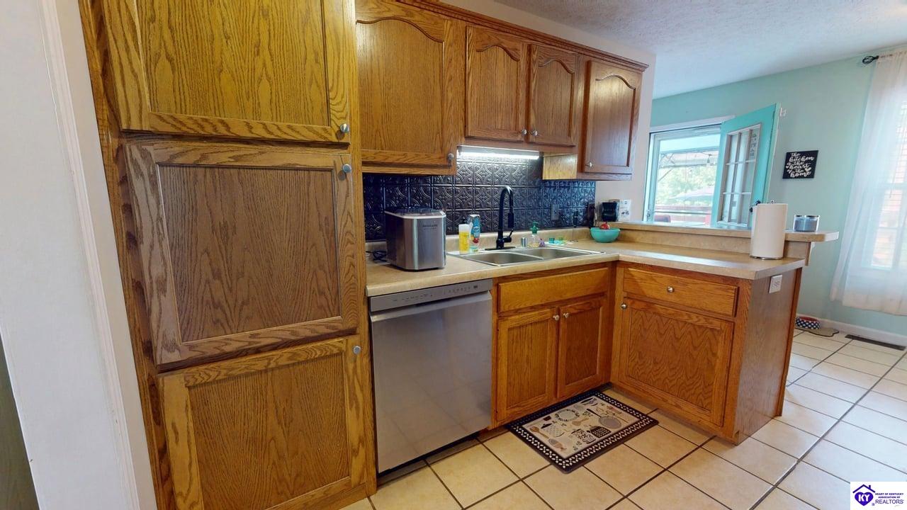 31 Jockey Court Property Photo 37