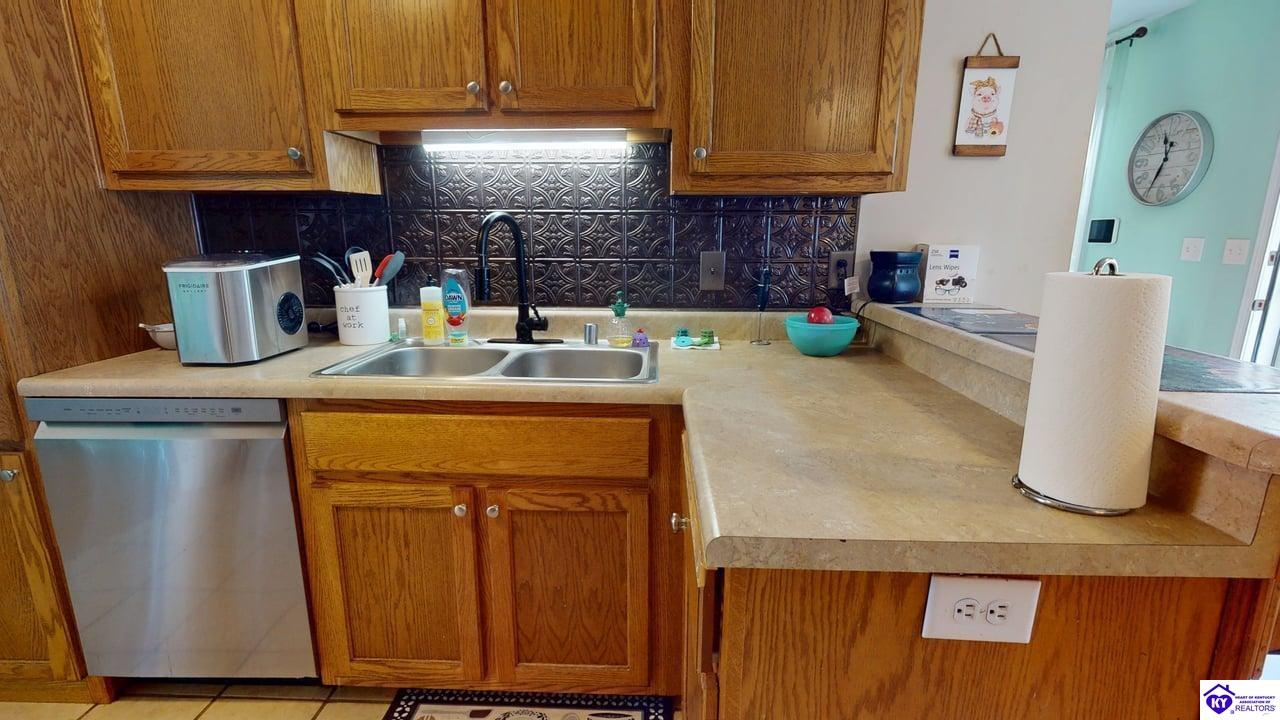 31 Jockey Court Property Photo 39
