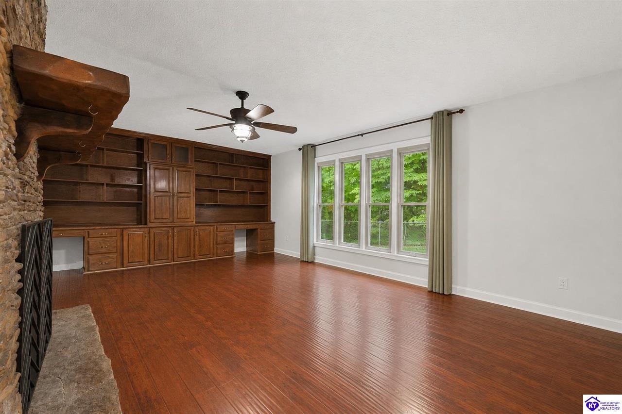 3140 Yorkshire Drive Property Photo 11