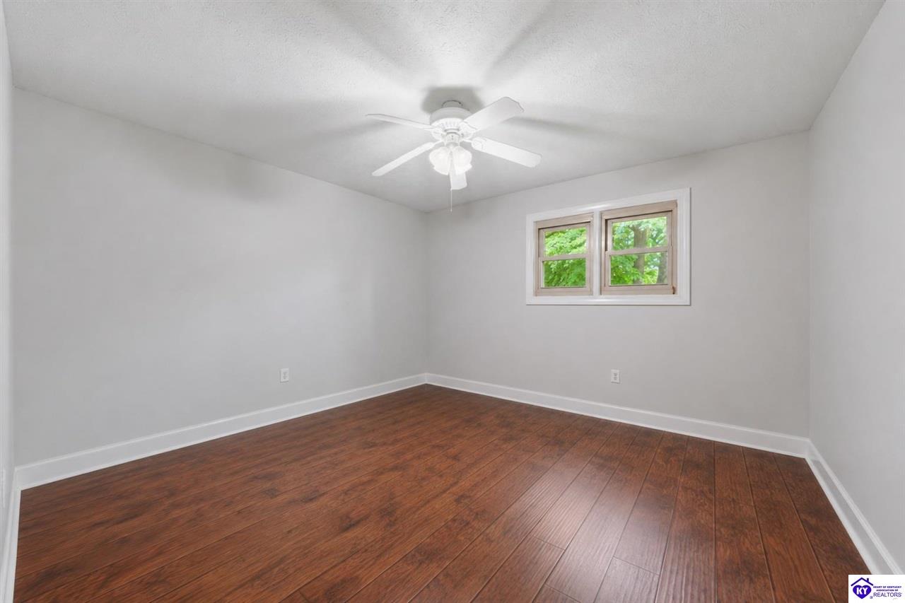 3140 Yorkshire Drive Property Photo 20