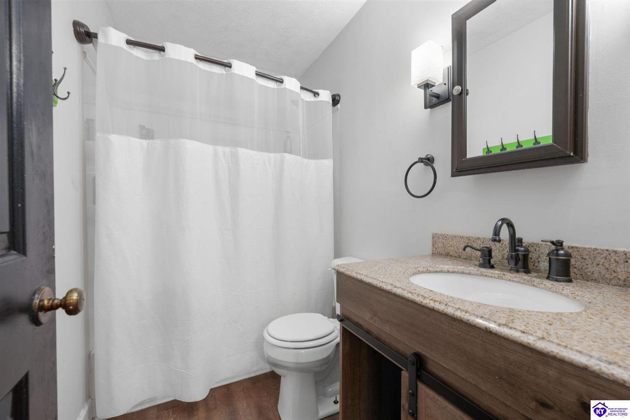 3140 Yorkshire Drive Property Photo 21