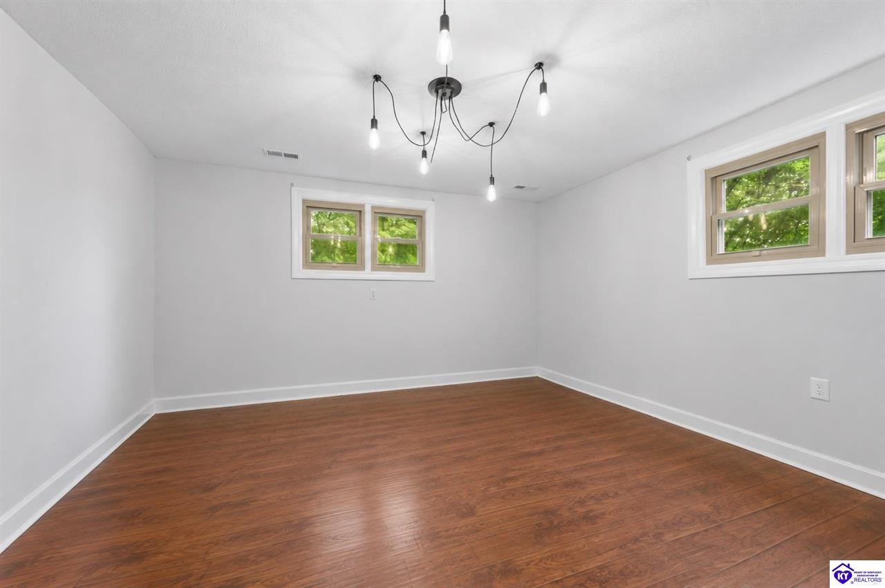 3140 Yorkshire Drive Property Photo 23