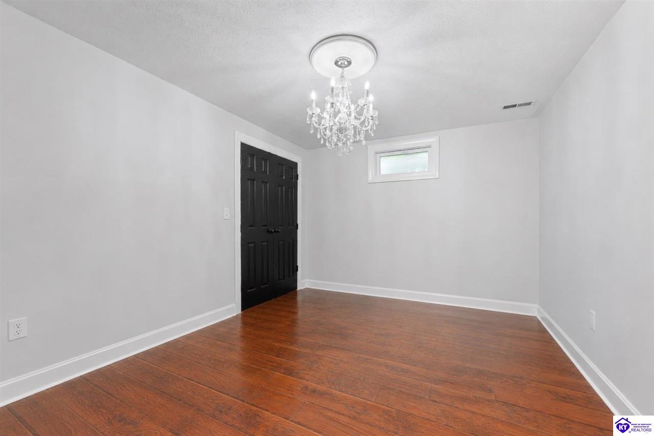 3140 Yorkshire Drive Property Photo 24
