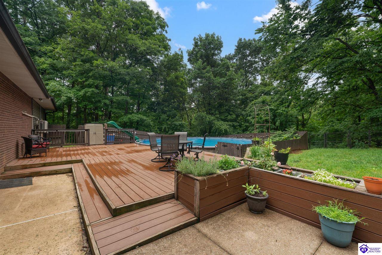 3140 Yorkshire Drive Property Photo 27