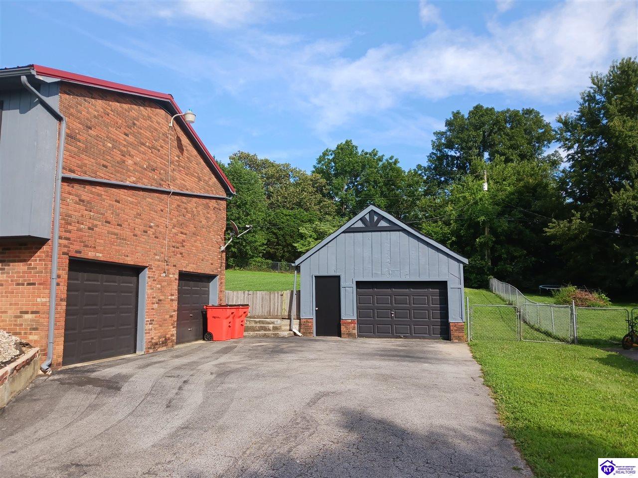 107 Botto Avenue Property Photo 24