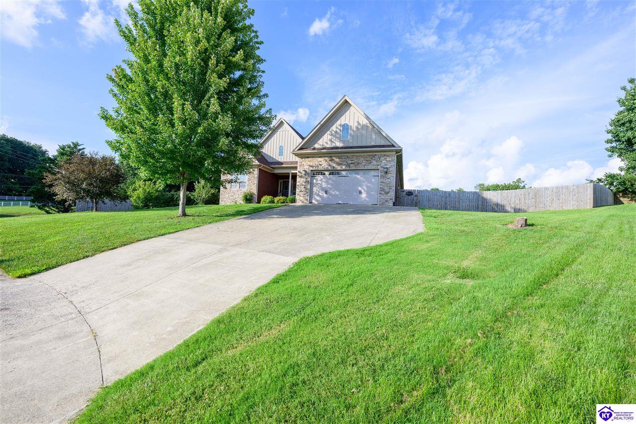 731 Vanderbilt Drive Property Photo 4