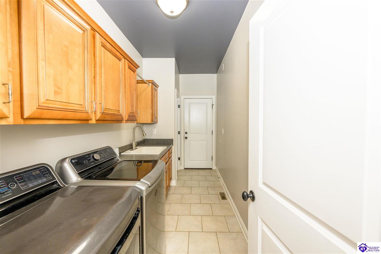 731 Vanderbilt Drive Property Photo 33