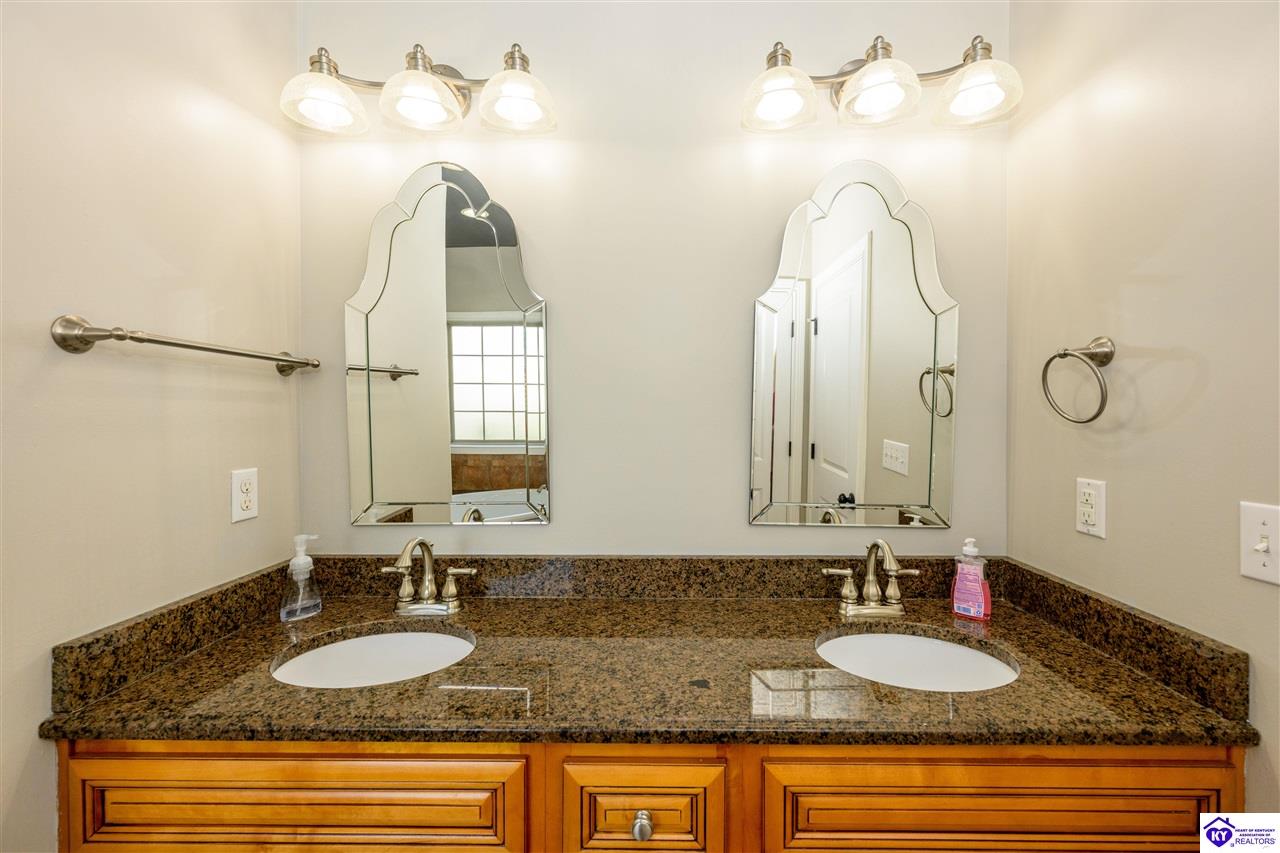 731 Vanderbilt Drive Property Photo 46