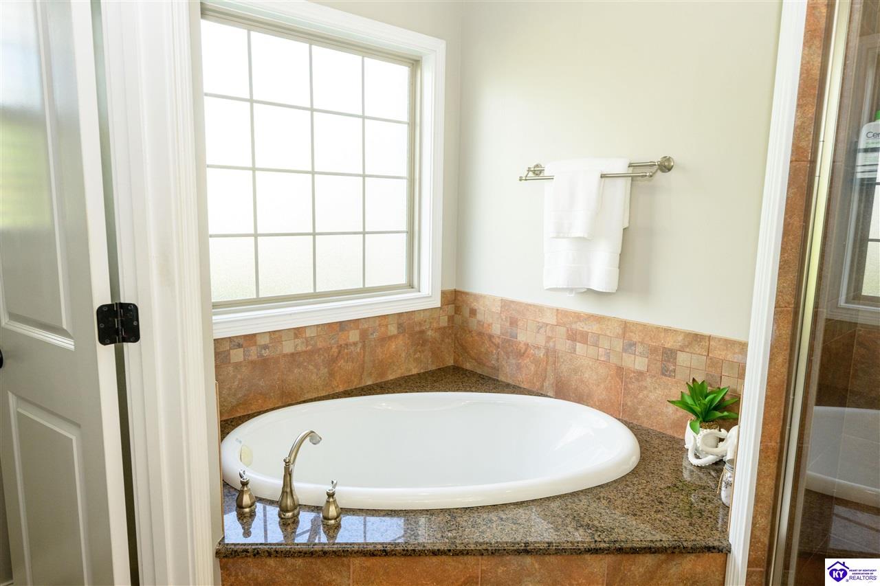731 Vanderbilt Drive Property Photo 48