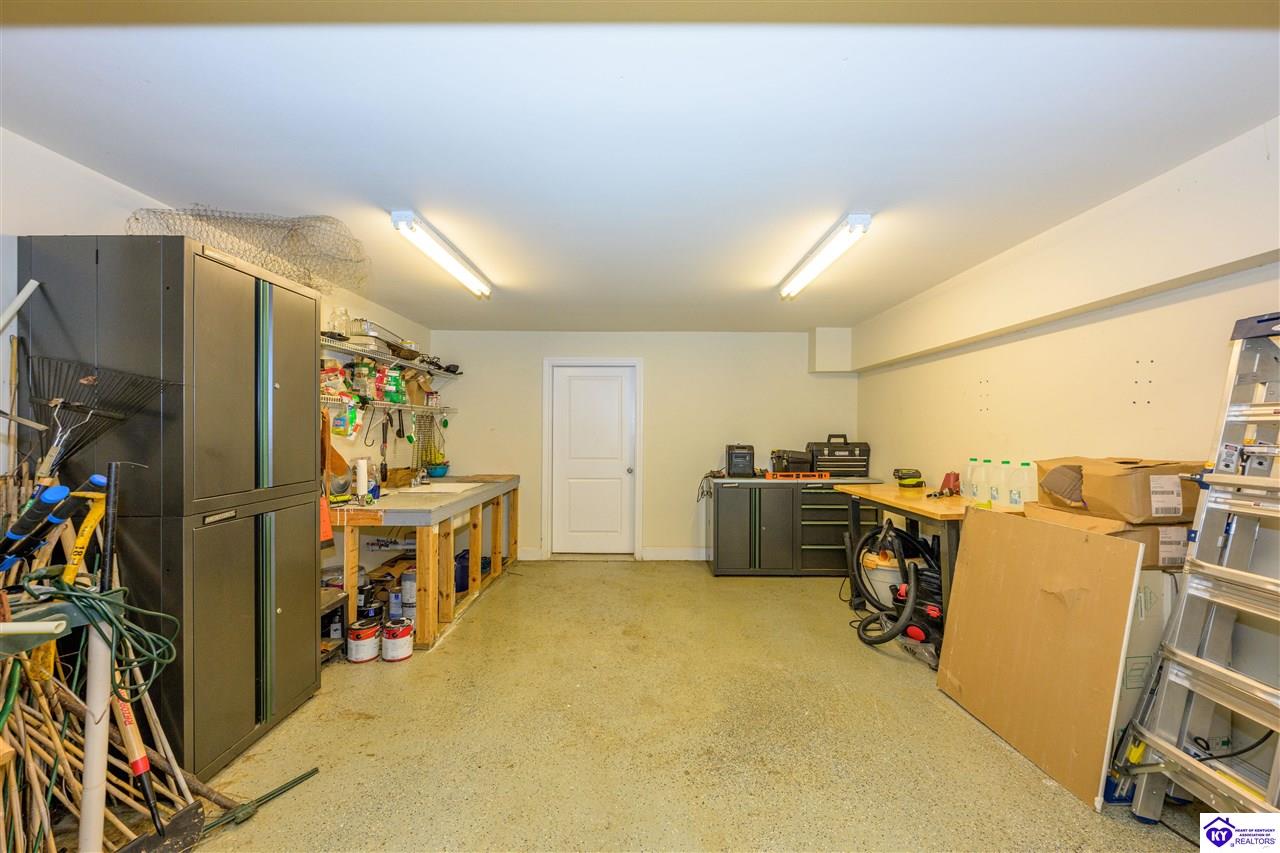 731 Vanderbilt Drive Property Photo 95