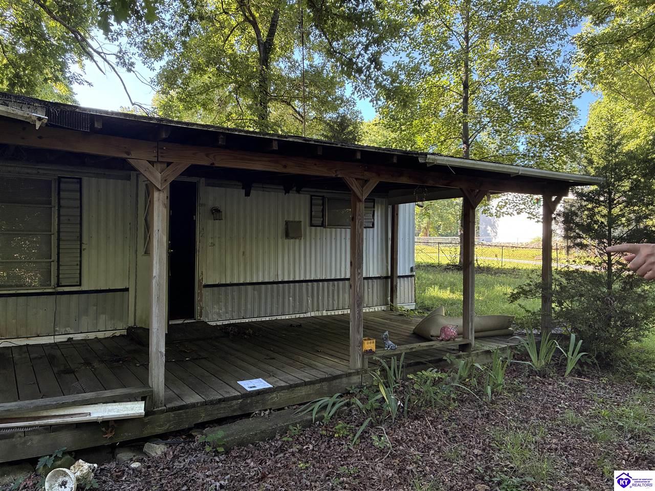110 Stroud Decker Lane Property Photo 3