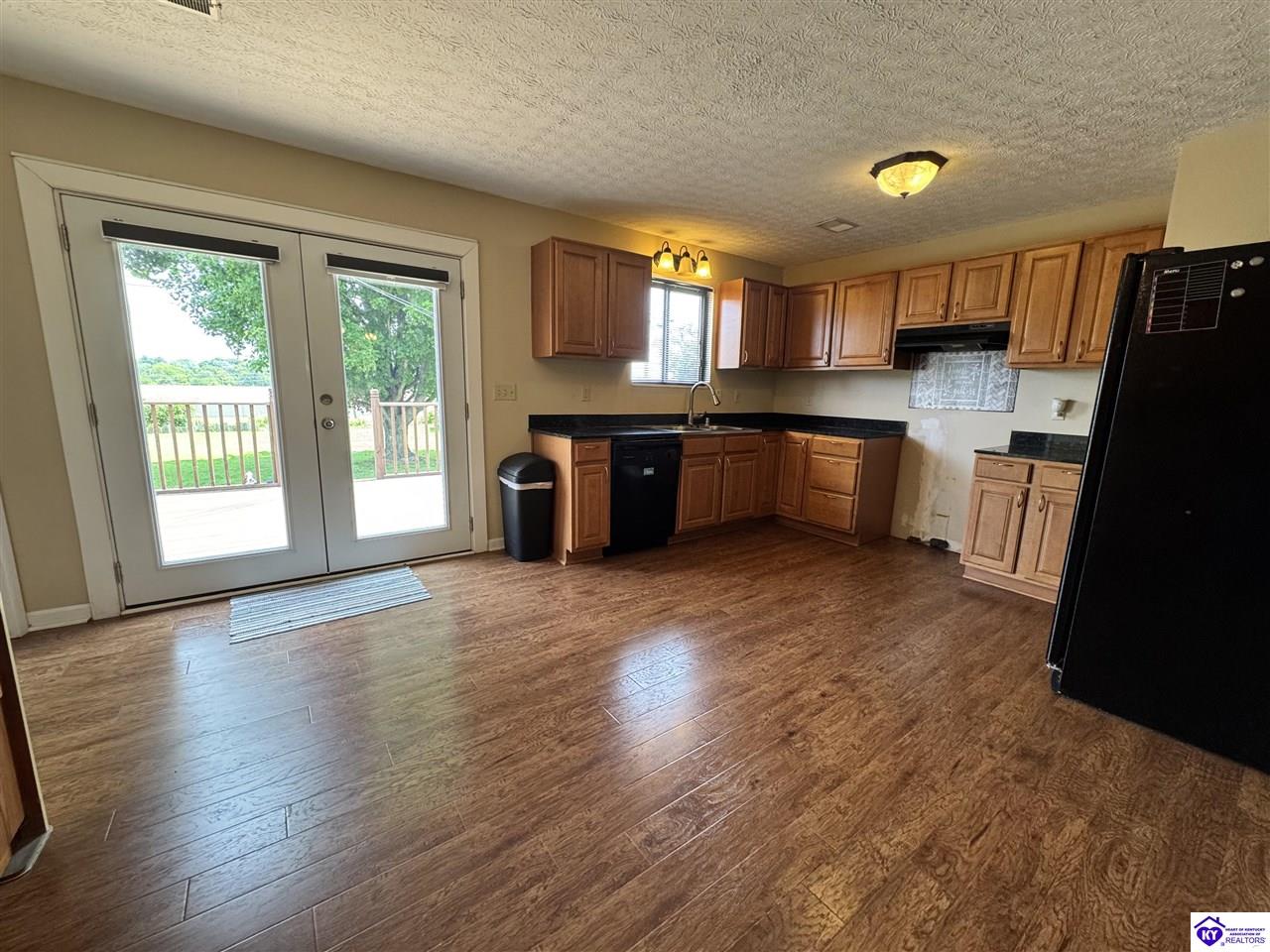 110 King Arthur Circle Property Photo 7