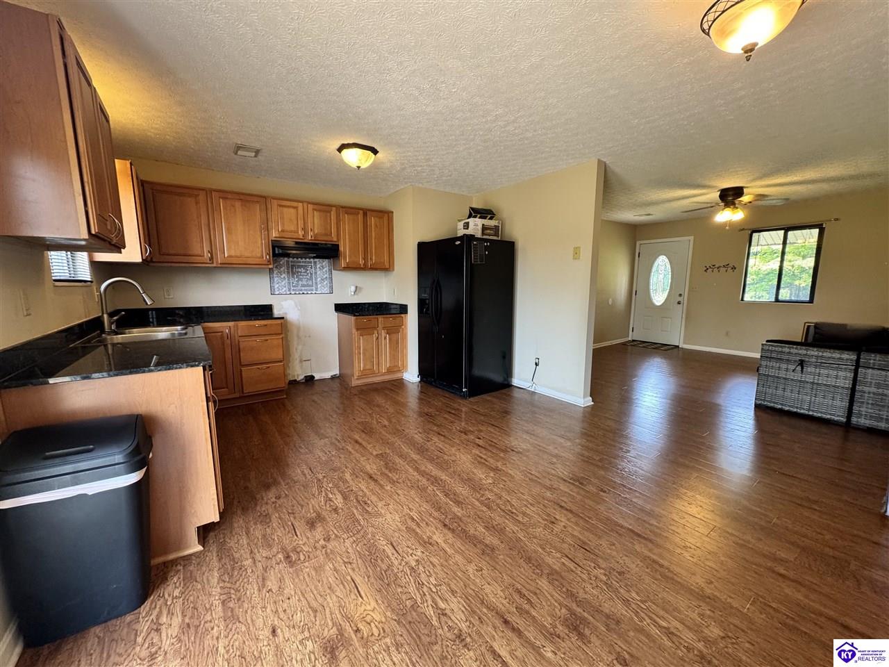 110 King Arthur Circle Property Photo 8
