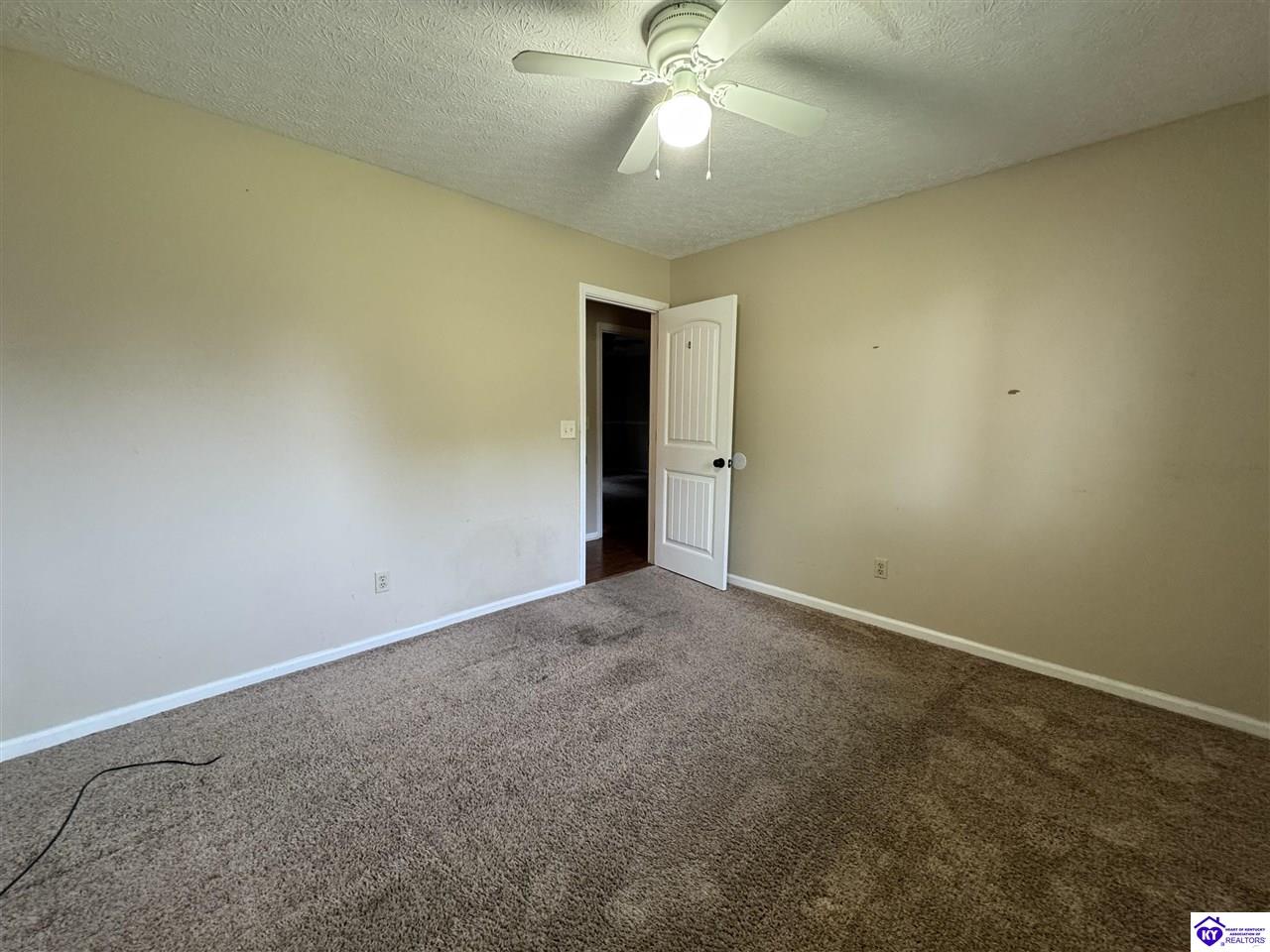 110 King Arthur Circle Property Photo 18