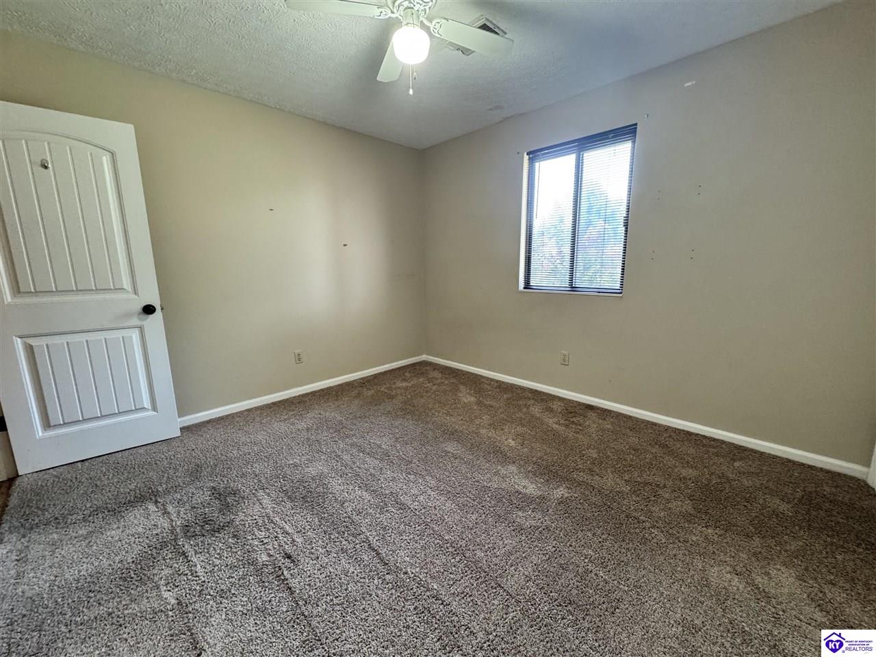 110 King Arthur Circle Property Photo 19