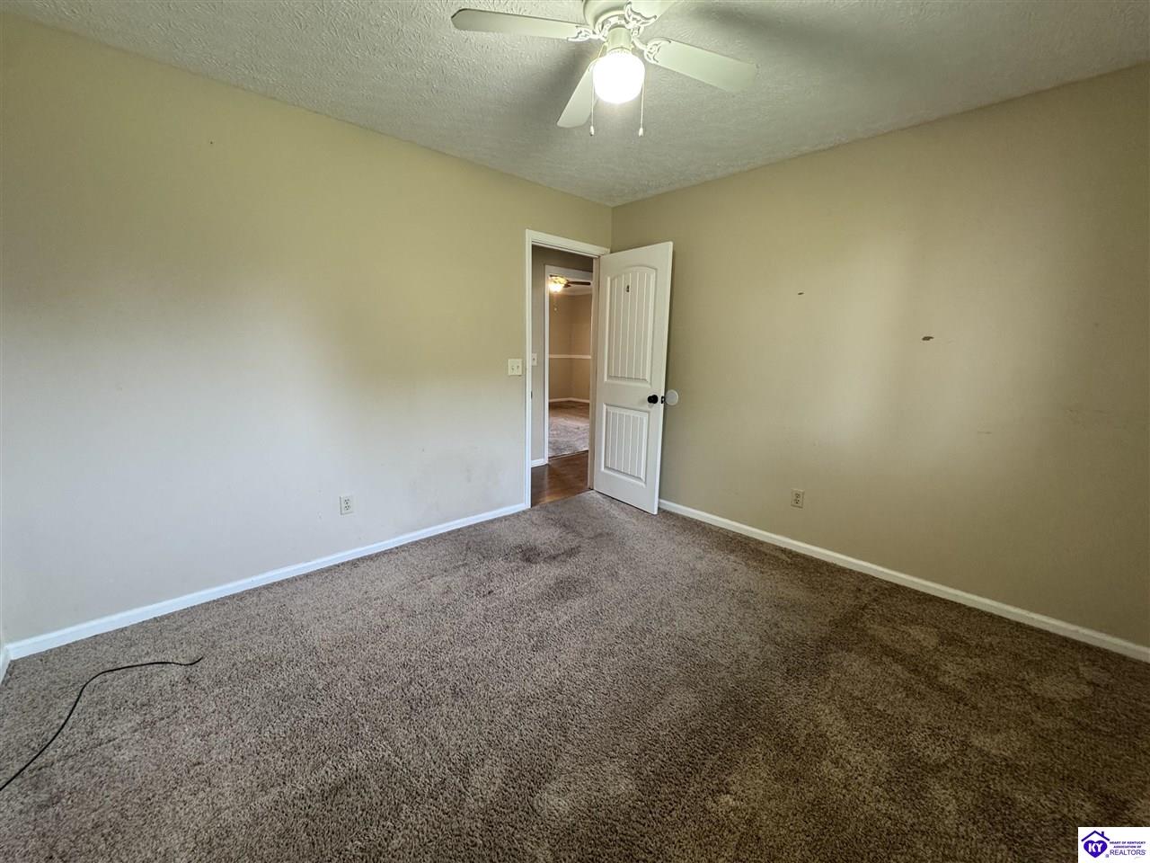 110 King Arthur Circle Property Photo 20