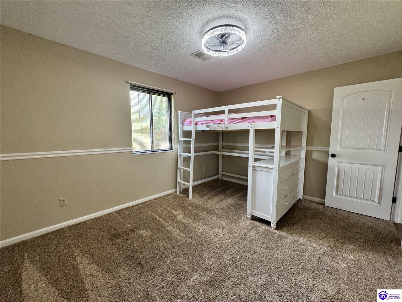 110 King Arthur Circle Property Photo 22