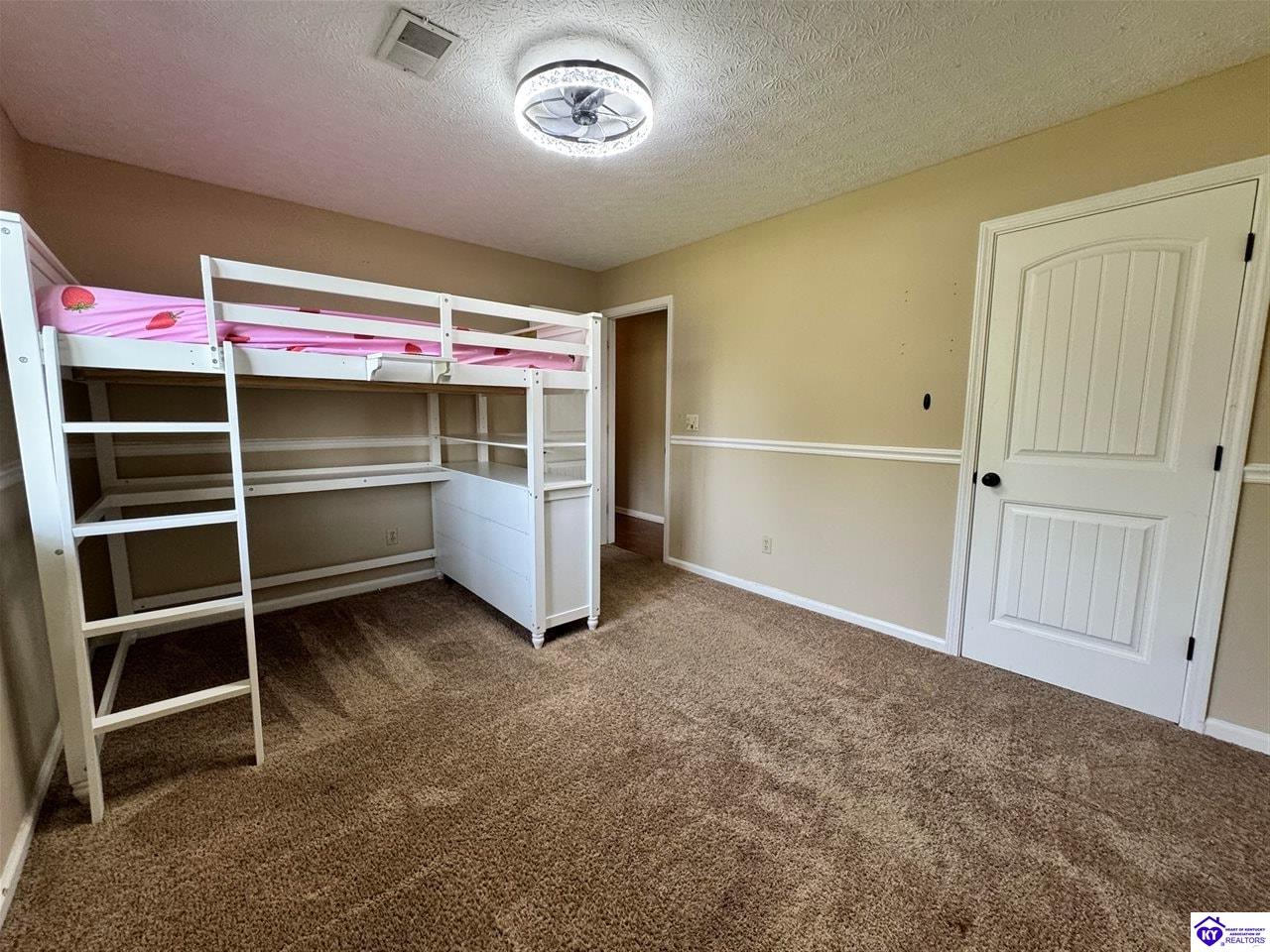 110 King Arthur Circle Property Photo 23