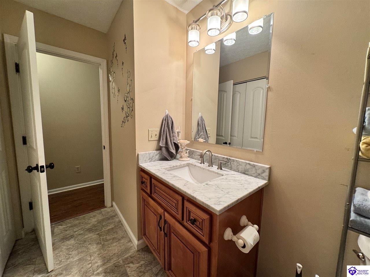 110 King Arthur Circle Property Photo 26