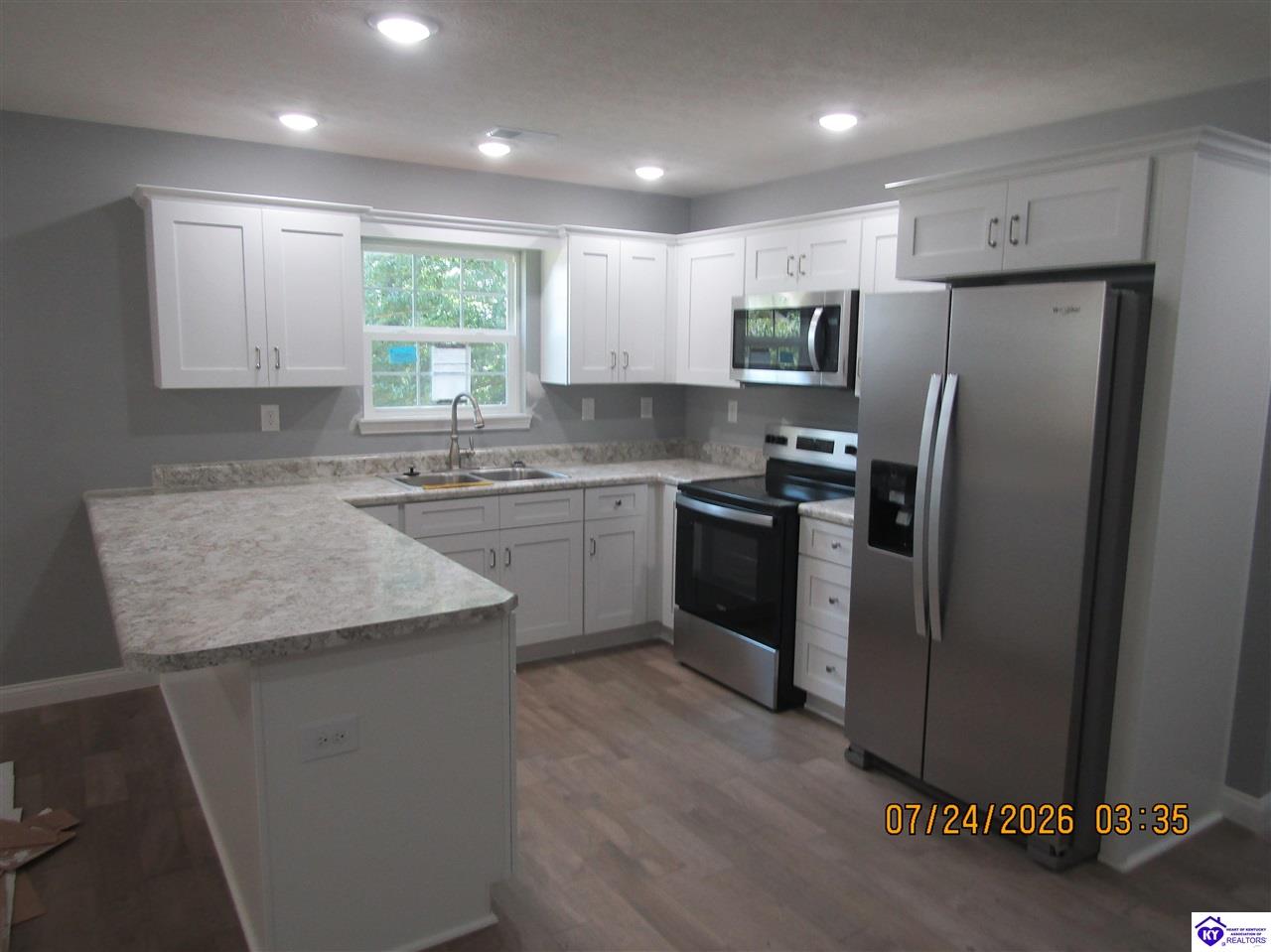 381 School Side Drive Property Photo 6
