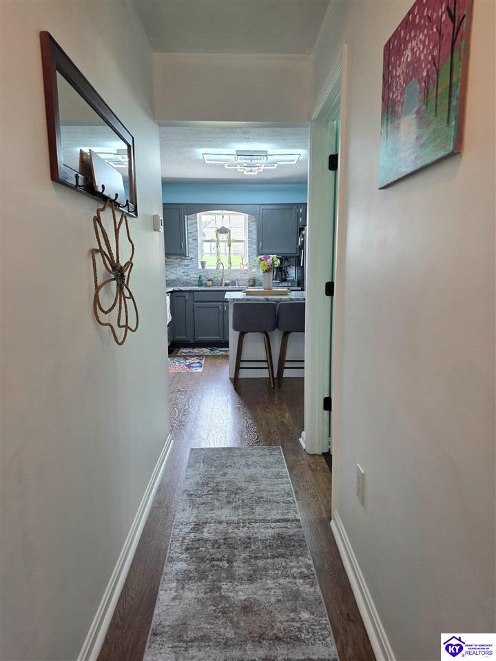 200 Greenleaf Drive Property Photo 7
