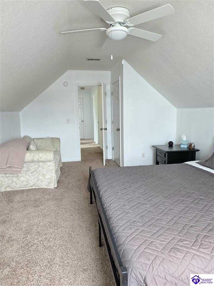 200 Greenleaf Drive Property Photo 33