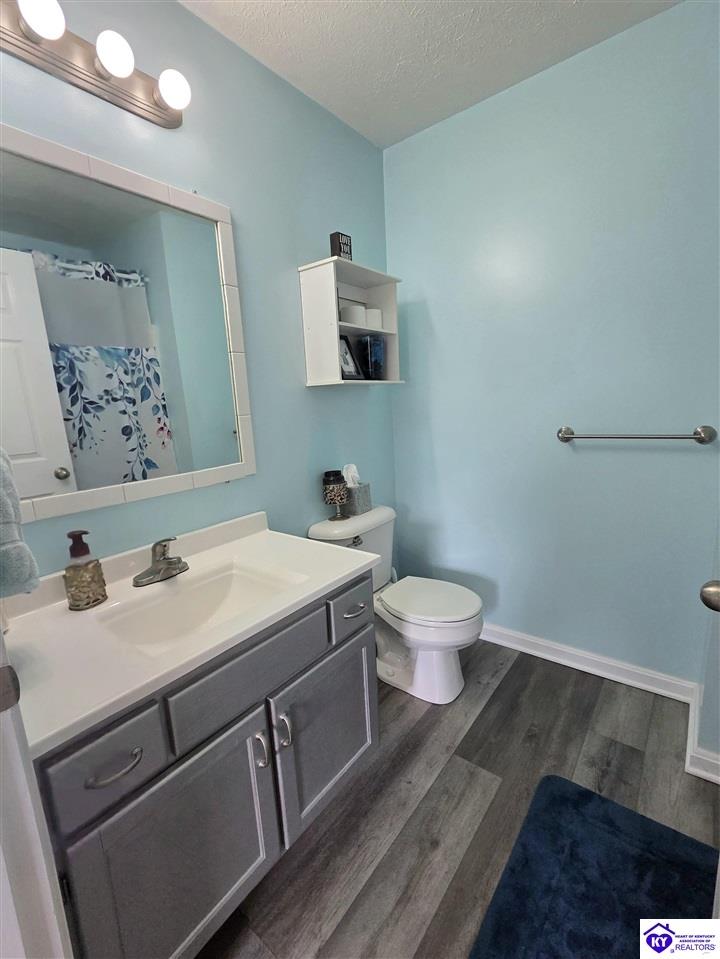 200 Greenleaf Drive Property Photo 41