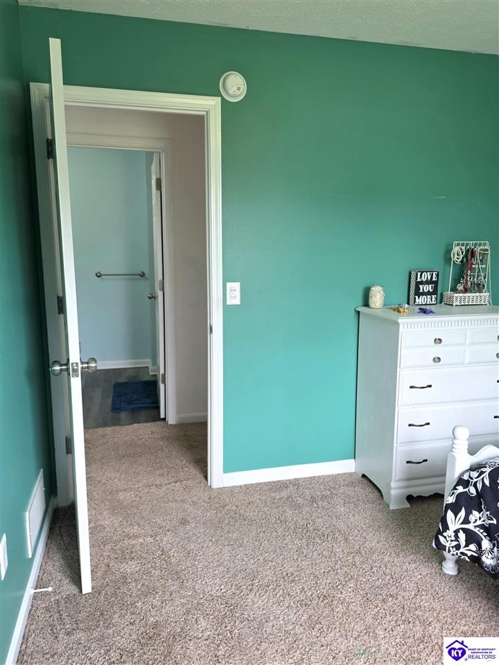 200 Greenleaf Drive Property Photo 45