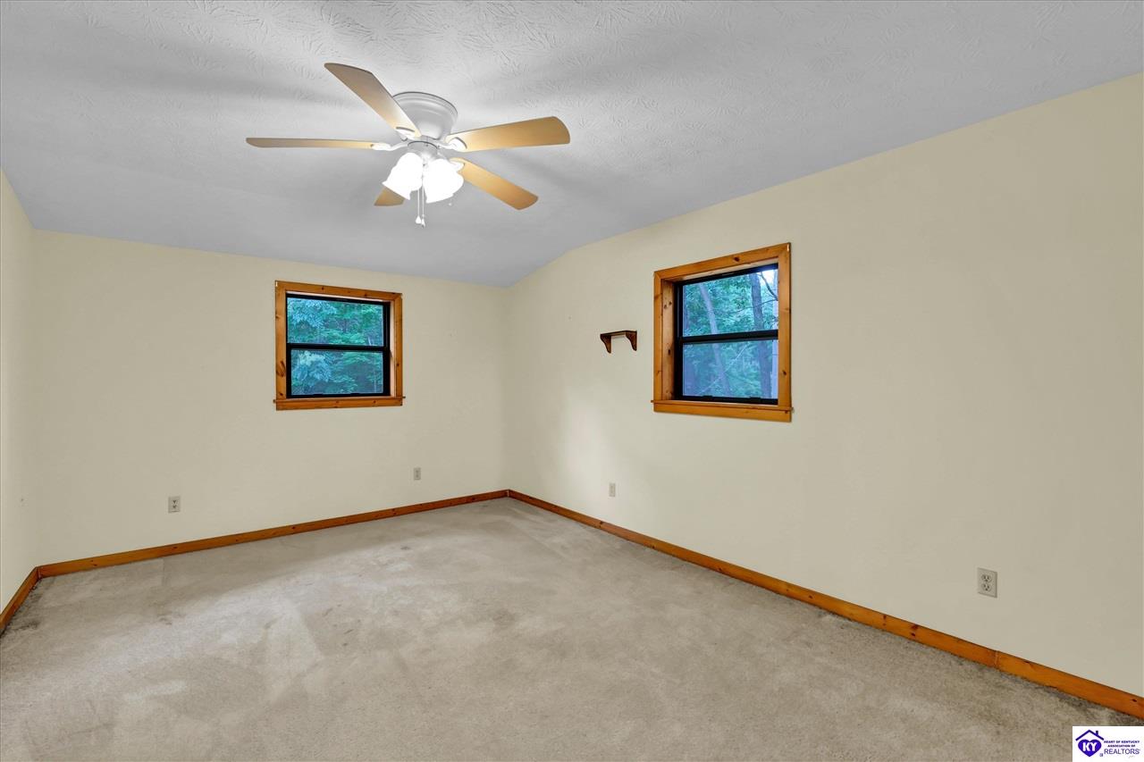 140 Hudson Road Property Photo 14