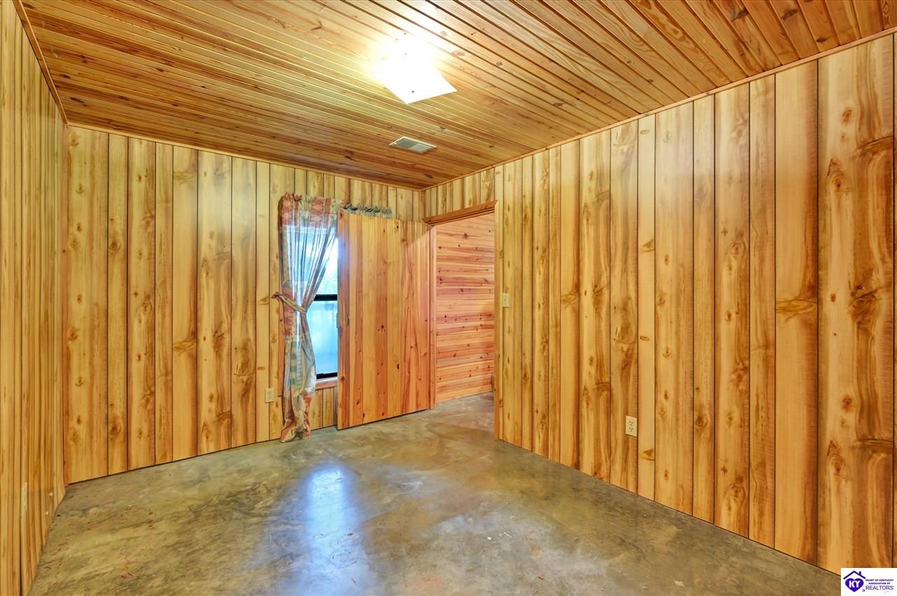 140 Hudson Road Property Photo 21