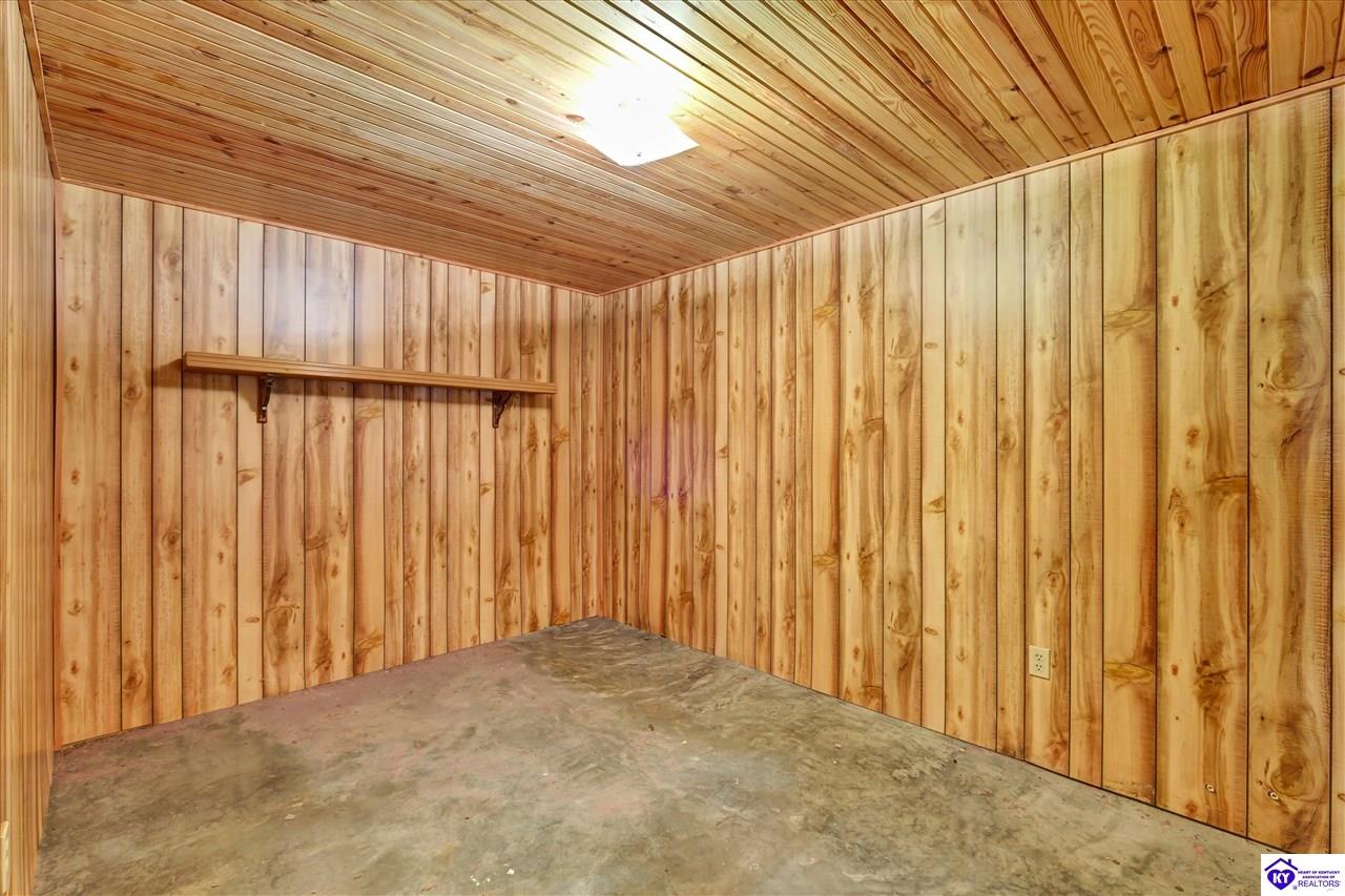 140 Hudson Road Property Photo 22