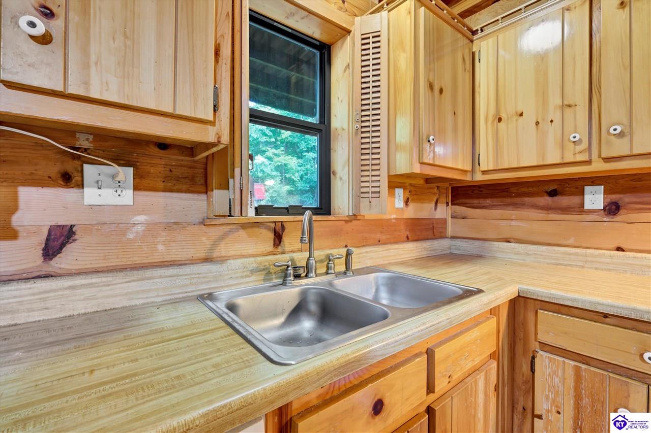 140 Hudson Road Property Photo 27