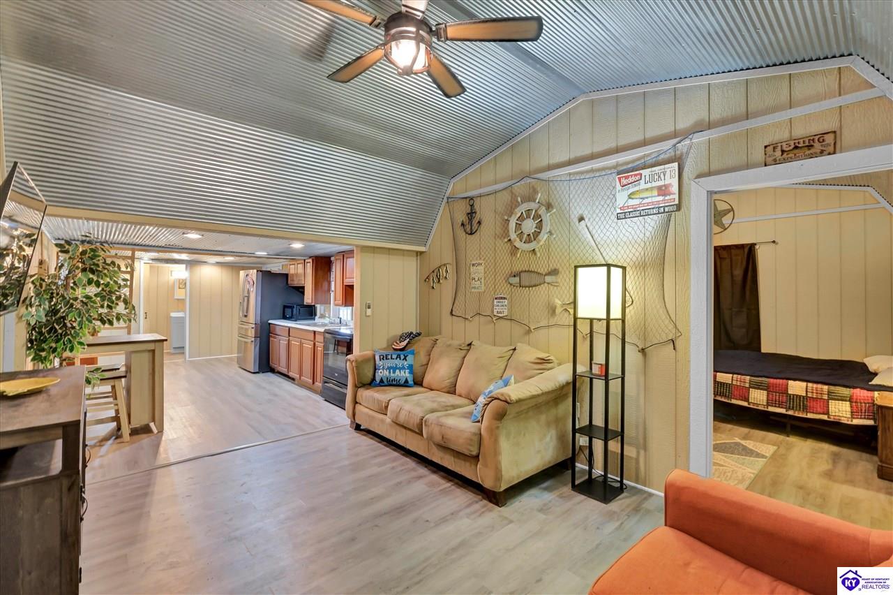 661 Pine Hurst Bay Property Photo 17