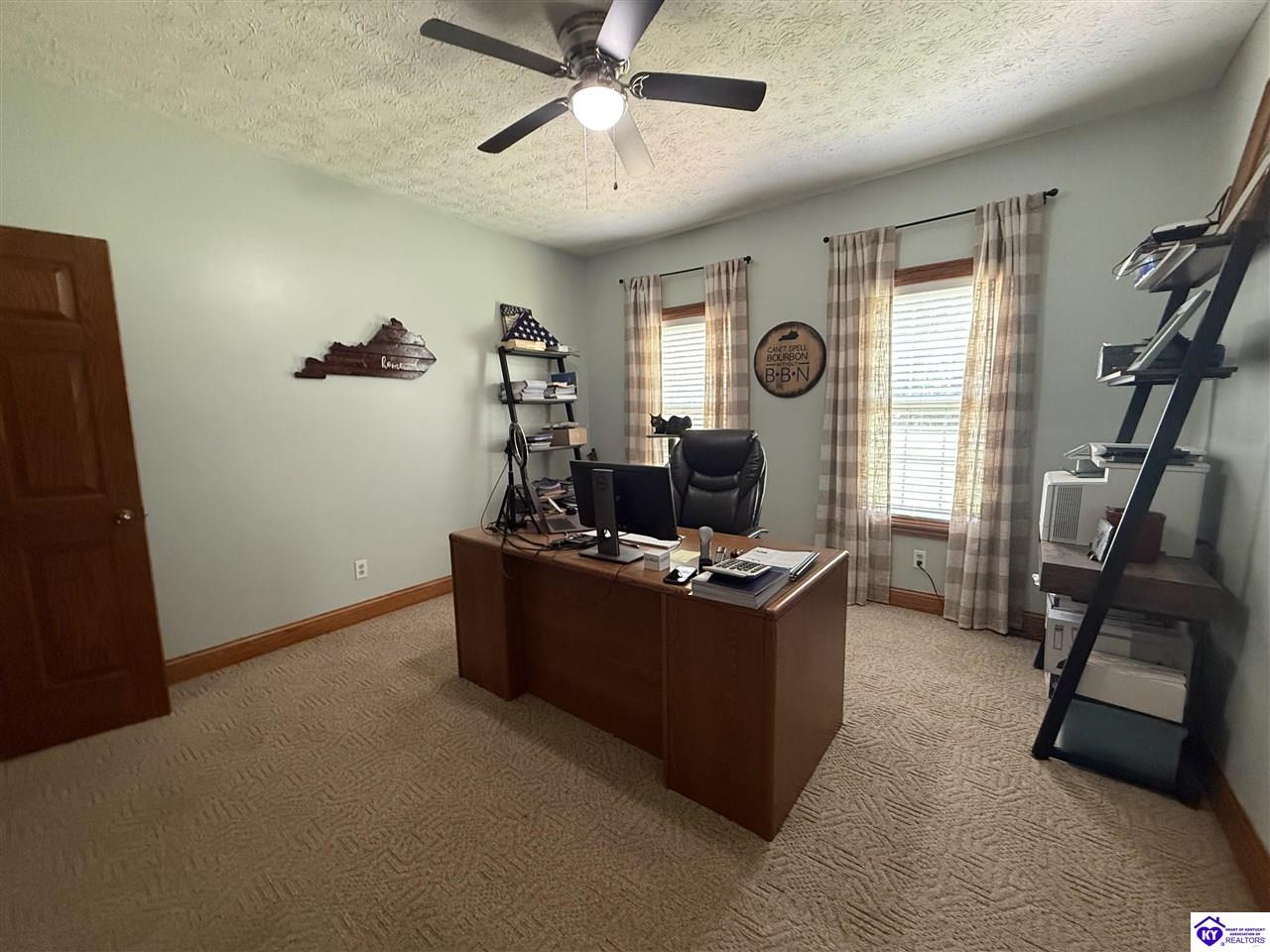 94 Hunter Trace Property Photo 36