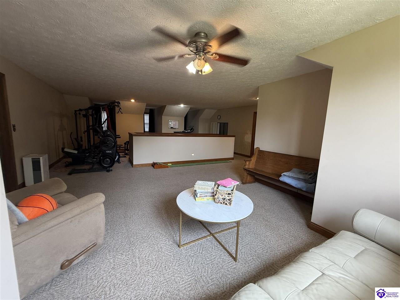 94 Hunter Trace Property Photo 40