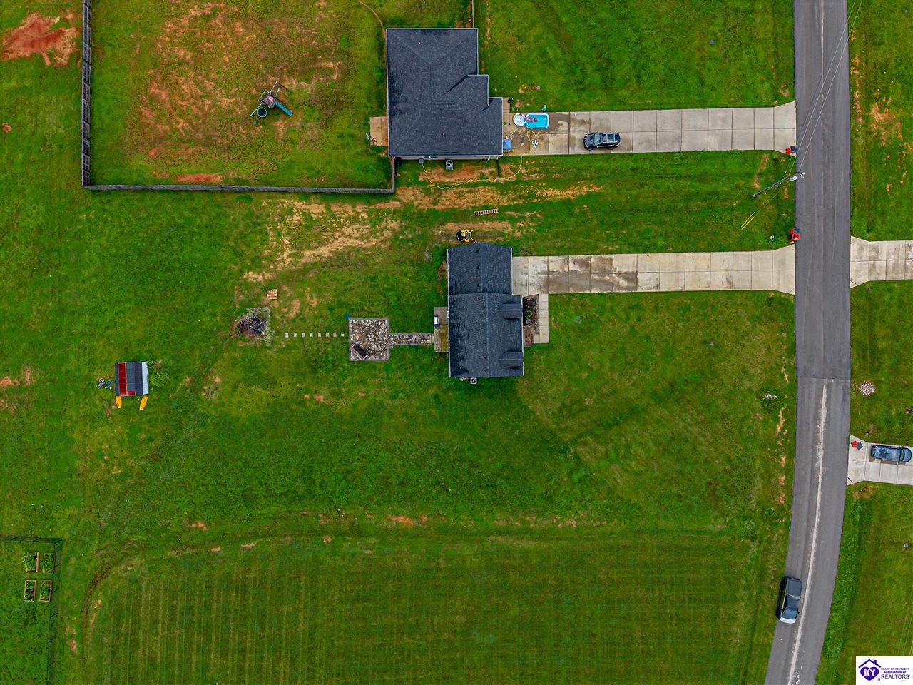 129 Molly Way Property Photo 33
