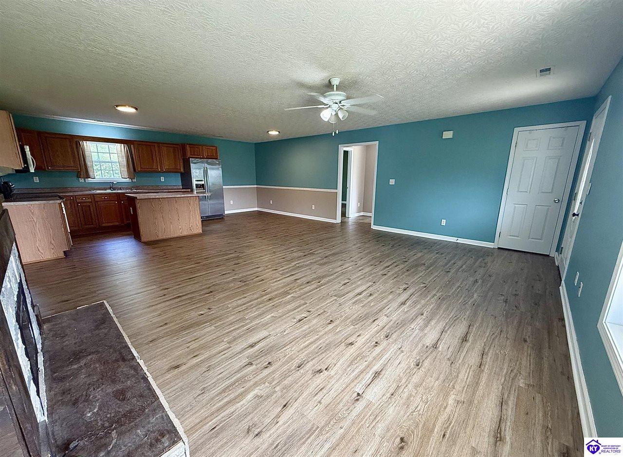 184 Allison Drive Property Photo 6