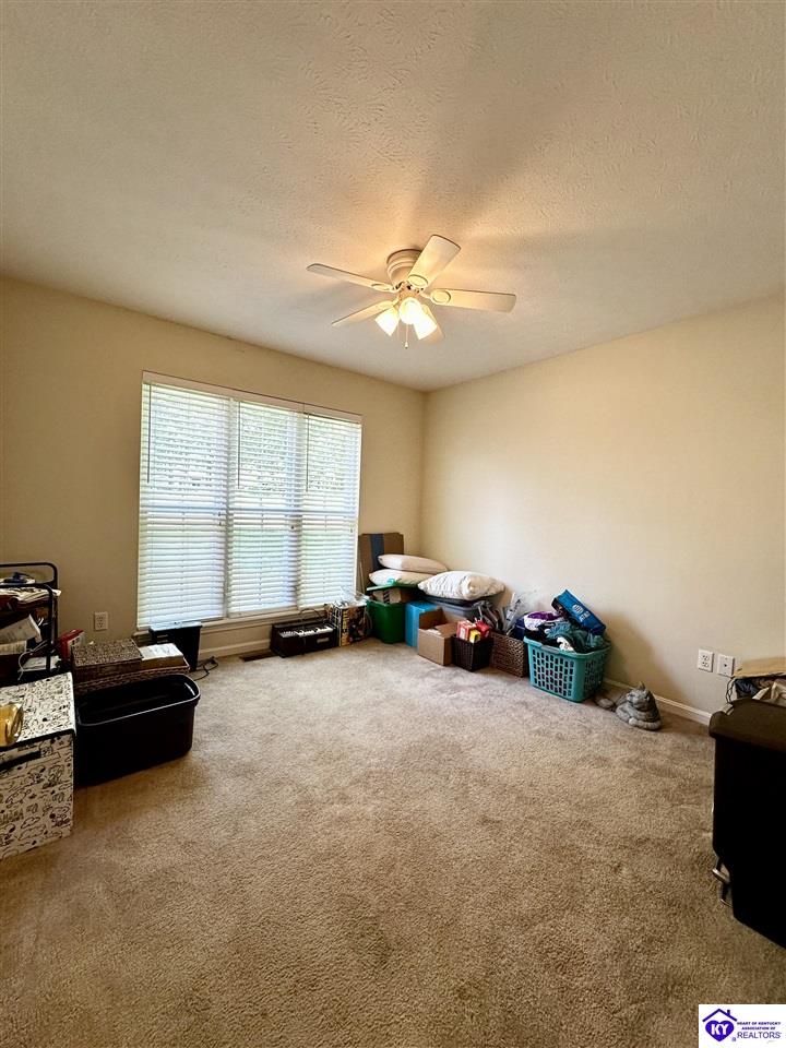 542a Hillcrest Drive Property Photo 24