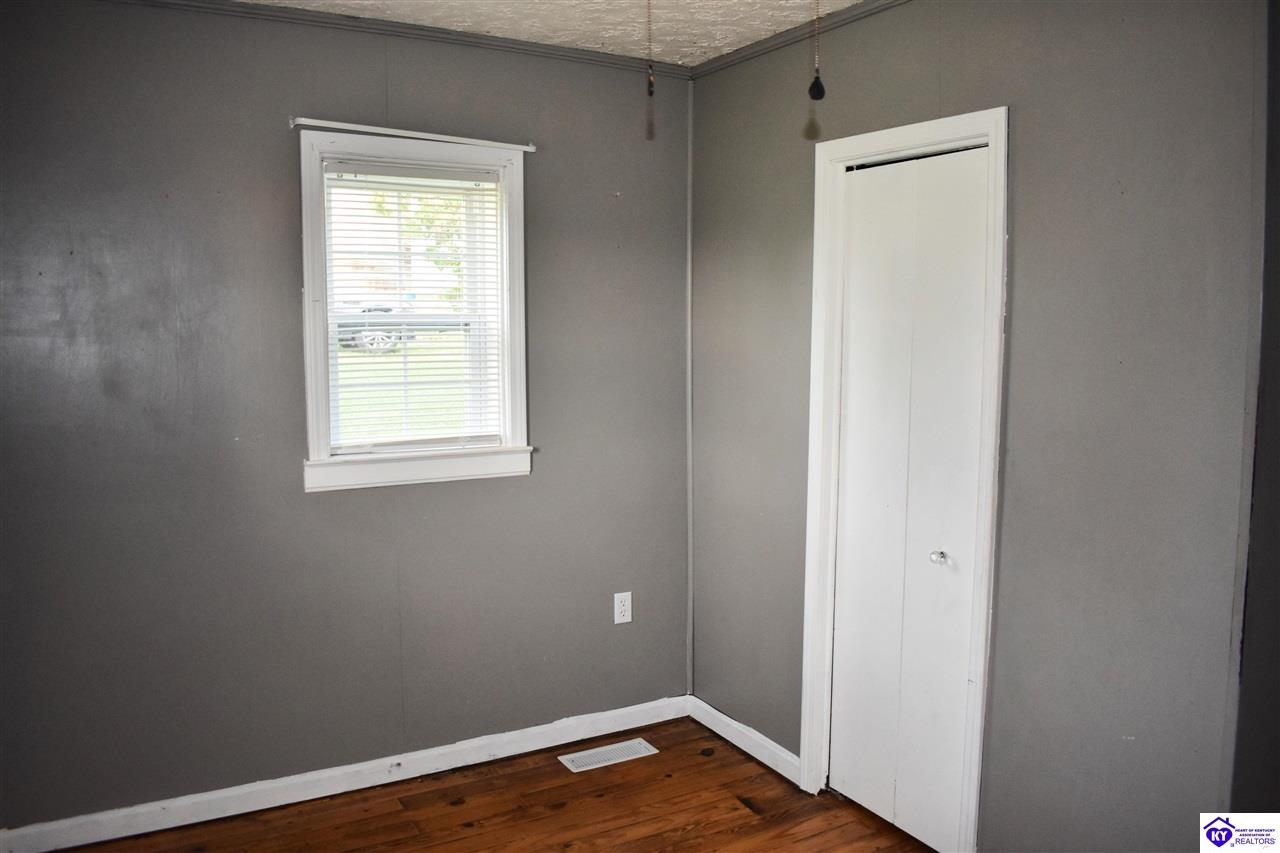 3586 Yeaman Road Property Photo 14